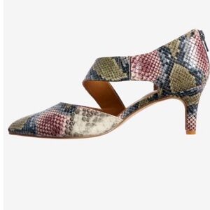 Comfortview  Women's Multicolor Snake-Print Dress Shoe/Sandal.